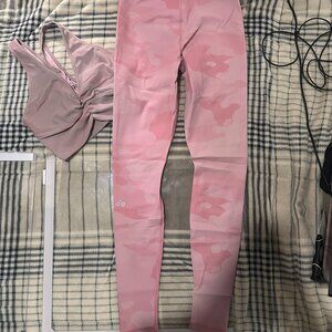 Alo Yoga Pink Camo Leggings (XXS) and Crop Top Sports Bra (XS) Set